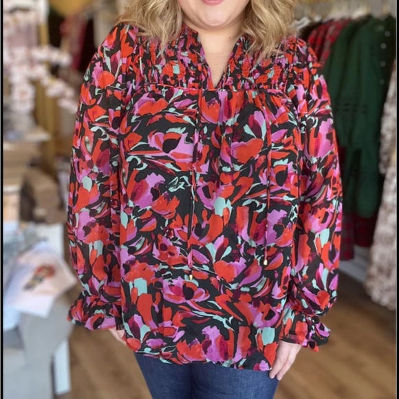 Entro Red Dalia Abstract Floral Shirred Detail Puff Sleeve Blouse Women’s Large - Picture 6 of 6